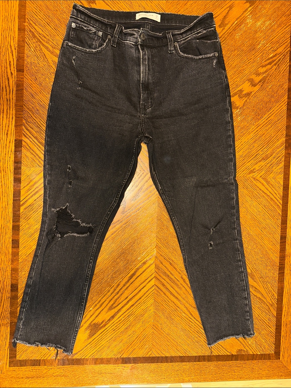 Abercrombie & Fitch Women’s Distressed The Skinny High Rise Jeans